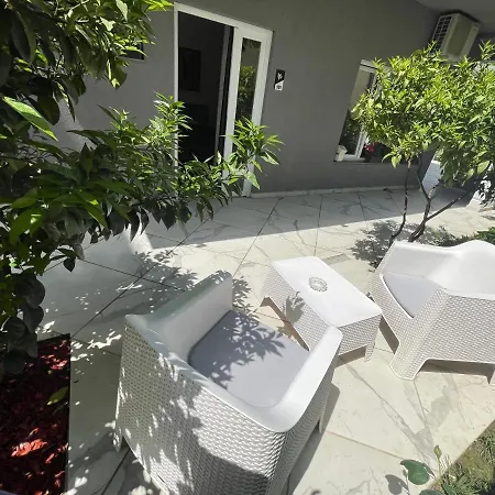 Venis מלון טיראנה