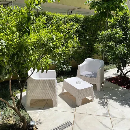 Venis מלון טיראנה